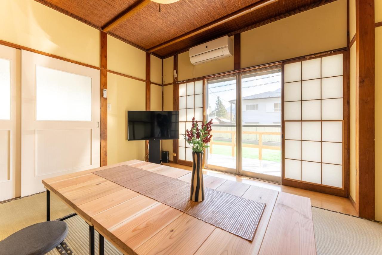樹蘭蕉 箱根仙石原 - Jyuransho Hakonesengokuhara Villa Екстериор снимка